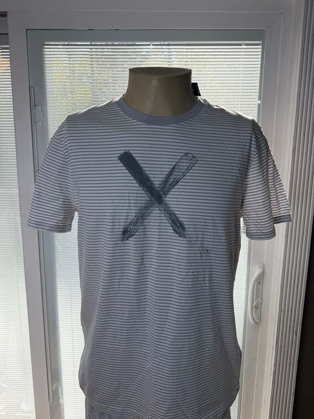 NWT Men's Striped T-Shirt